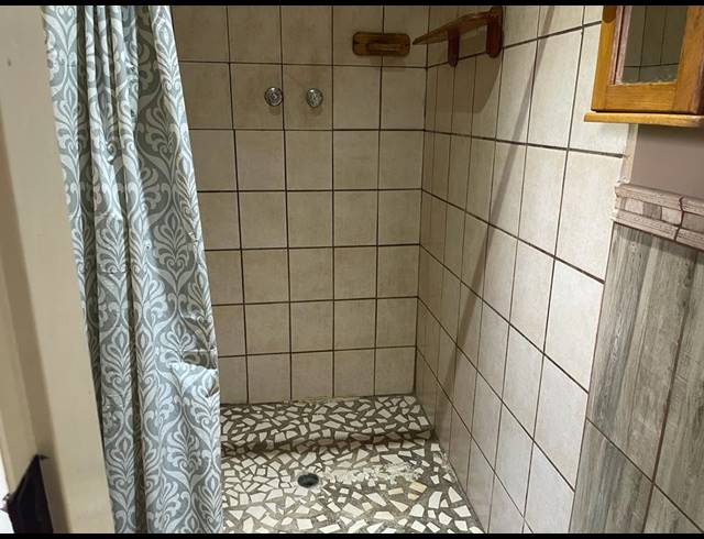 3 BEDROOM HOUSE FOR SALE IN BRENTHURST